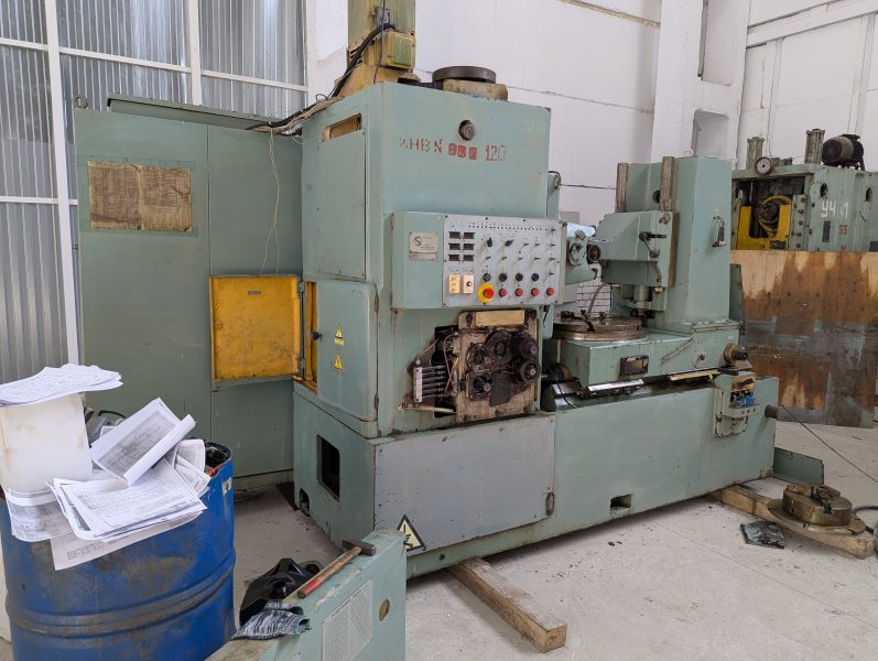 Зубофрезерный станок 53Д80Н